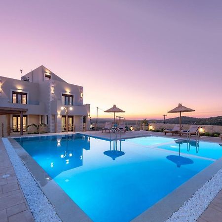 Ivoni Villa, An Iconic Summer Retreat, By Thinkvilla Perama  Екстериор снимка