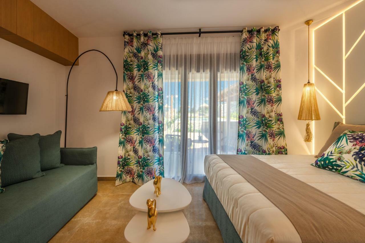 Ivoni Villa, An Iconic Summer Retreat, By Thinkvilla Perama  Екстериор снимка